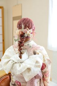 ピンク系のかわいい髪飾りのヘアセット