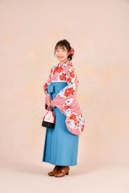 袴に合うブーツの色選びのコツ個性派カラー