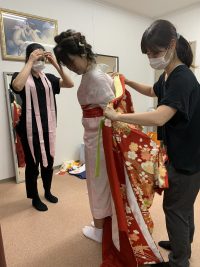 試着やオーダーメイドで安心・納得の振袖選び