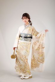 「かっこいい」を叶える振袖の柄