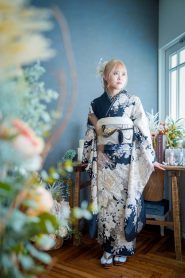 「かっこいい」印象を与える振袖の色