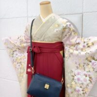 両手が空いて楽ちんナチュラルコーデ【ポシェット】１