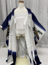 産着確認産着をお子様に羽織ってもらう1