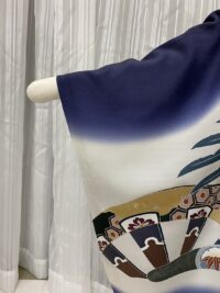 肩を縫い上げても十分な袖の長さがあるか確認2