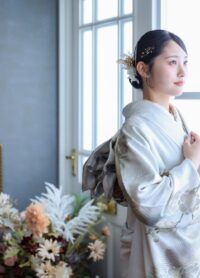白い振袖で成人式前撮り